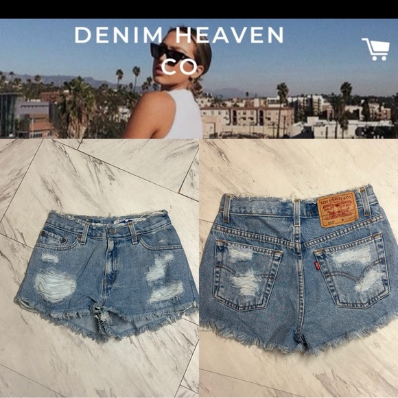 - Denim Haven custom vintage frayed waist butt🍑 Rip jean shorts 💕 - Picture 1 of 5